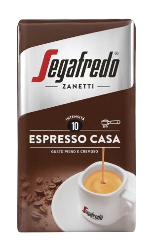 Segafredo Zanetti Caffè Macinato Espresso Casa (Confezione 250 Grammi) - Adatto per Moka - Linea Le Classiche, Tostatura media, Gusto pieno e cremoso con Note speziate